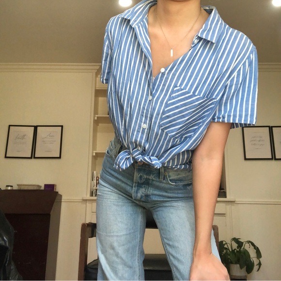 Forever21 Chic Striped Blue & White Collar Button Up - Picture 6 of 9